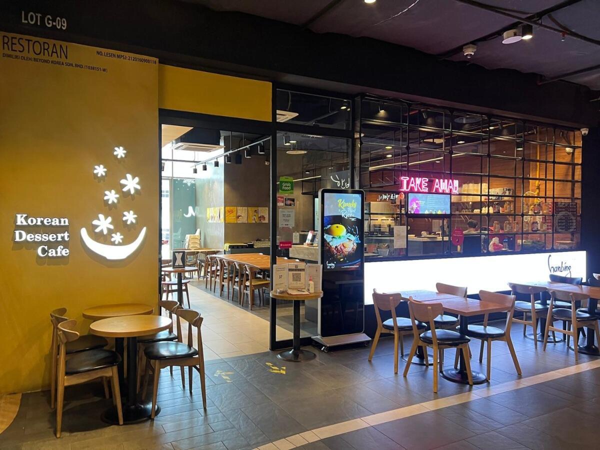 Ss15 Courtyard Sunway Cinema 120 Inch Projector 100m To Lrt #17 Subang Jaya